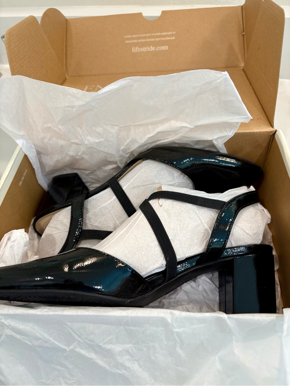 Life Stride Black Patent Cross-Strap Block Heel Mary Jane